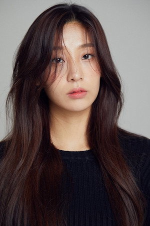 Lee Seo-bin portrait