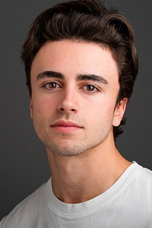Itzan Escamilla portrait