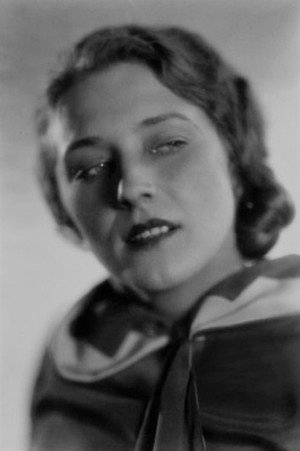 Leila Karnelly portrait
