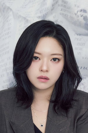 JEONGYEON portrait
