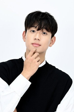 Shin Hyeon-seung portrait