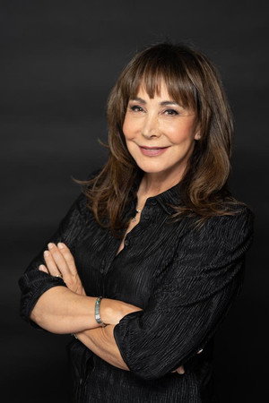 Hanny Nahmias portrait