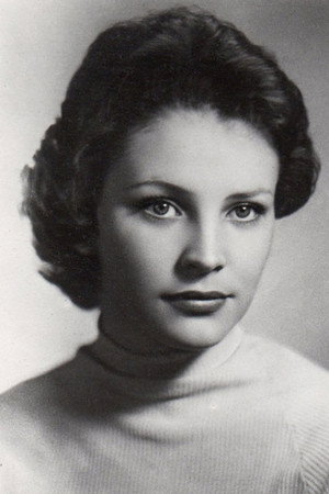 Elza Lezhdey portrait
