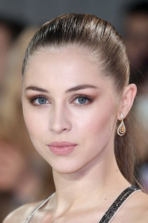 Hermione Corfield portrait