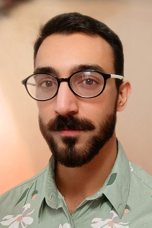 Sina Beizavi portrait