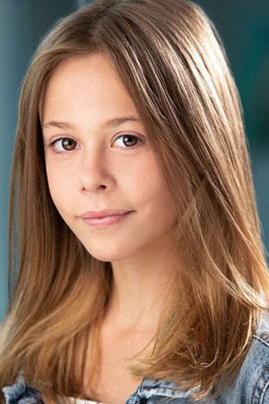 Izzy Perry portrait