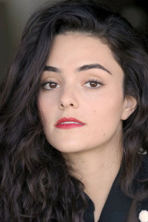 Alicia Dadoun portrait