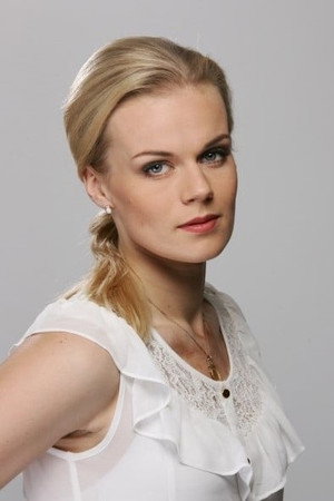 Helen Ora portrait