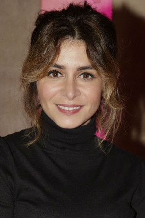 Julie Zenatti portrait
