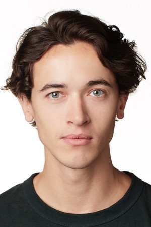 Tom Blyth portrait