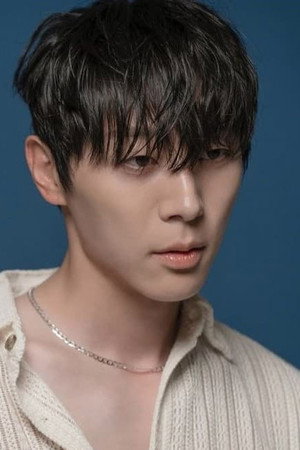 Shin Hyun-soo portrait