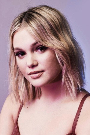 Olivia Holt portrait