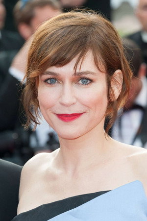 Marie-Josée Croze portrait