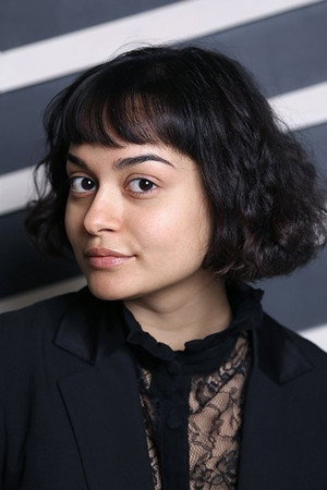 Rona Suari portrait