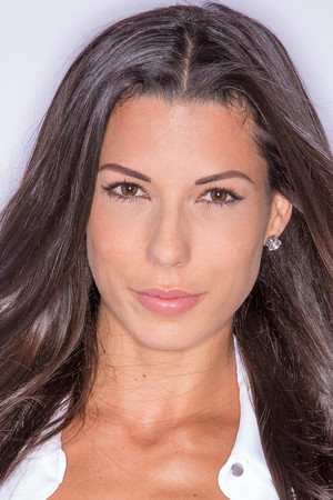 Alexa Tomas portrait