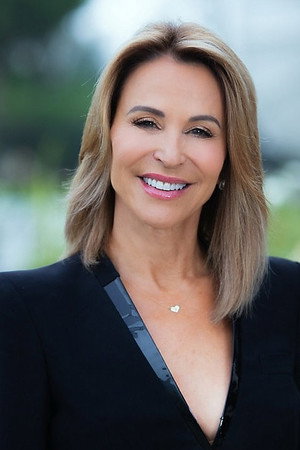 Giselle Fernández portrait