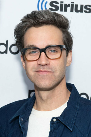 Link Neal portrait