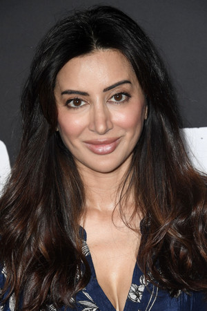 Noureen DeWulf portrait