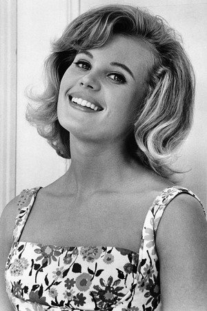 Pamela Austin portrait