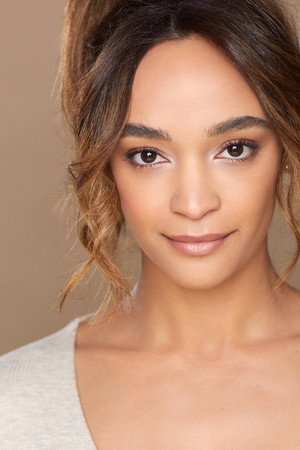 Justine Herron portrait