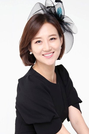 Jang Yun-jeong portrait