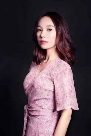 Xiaoran Tang portrait