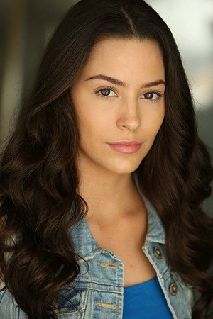 Alexxis Lemire portrait