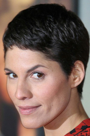 Jasmin Gerat portrait