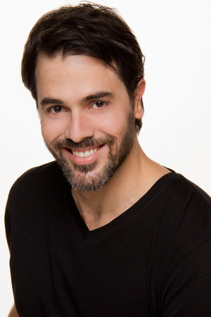 Cláudio Lins portrait
