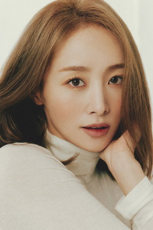 Nicole Jung portrait