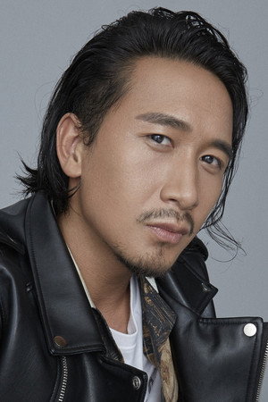 Guo Jianuo portrait