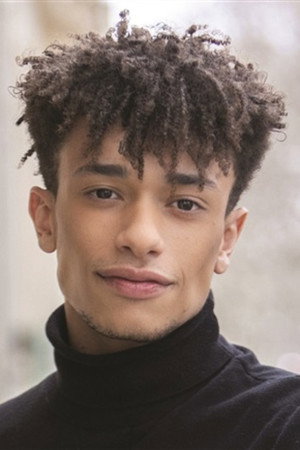 Enzo Rose portrait