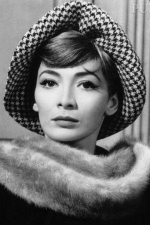 Juliette Gréco portrait