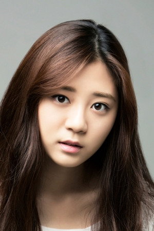 Seo Ji-hee portrait