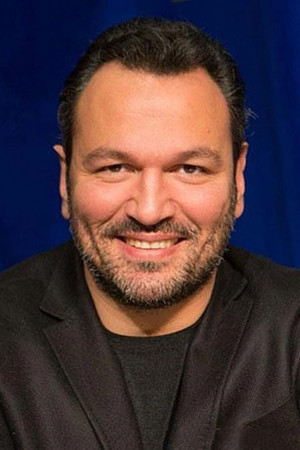 Ali Sunal portrait