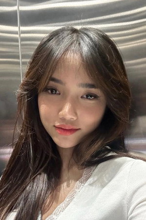 Fujianti Utami portrait