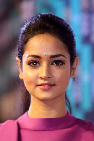 Shanvi Shrivastava portrait