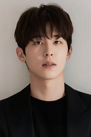 Lee Si-woo portrait