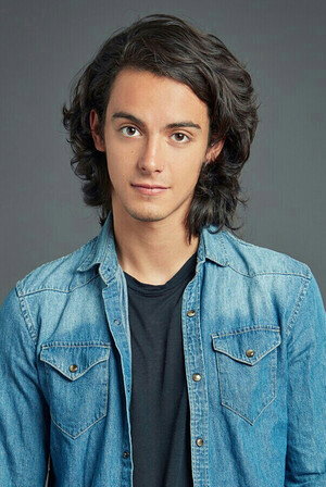 Xabiani Ponce de León portrait