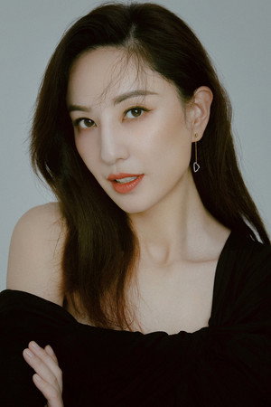 Yumiko Cheng Hei-Yi portrait
