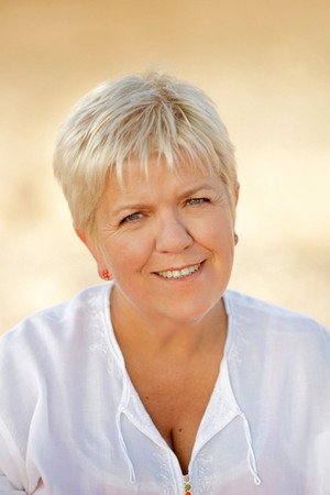 Mimie Mathy portrait