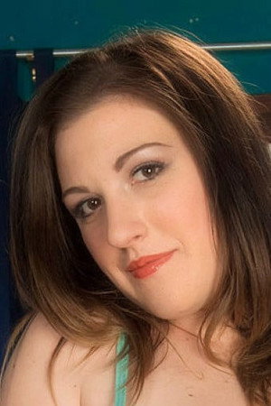 Meggie Gold portrait