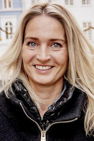 Annette Heick portrait