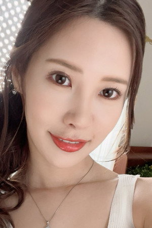 Asami Mizuhata portrait