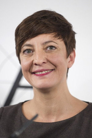 Eva Hache portrait