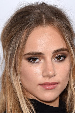 Suki Waterhouse portrait