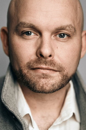 Owen Llewelyn portrait