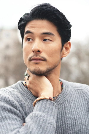 Takayuki Suzuki portrait