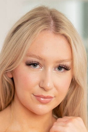Lily Jay portrait