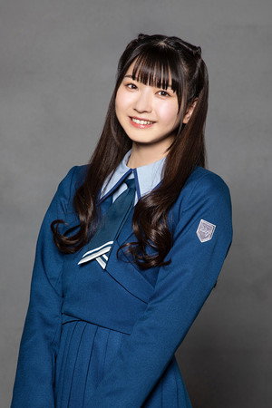 Moe Suzuhana portrait
